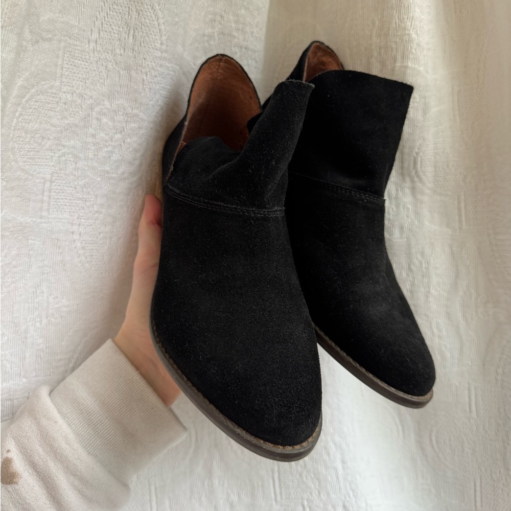 Lucky Brand Booties Black